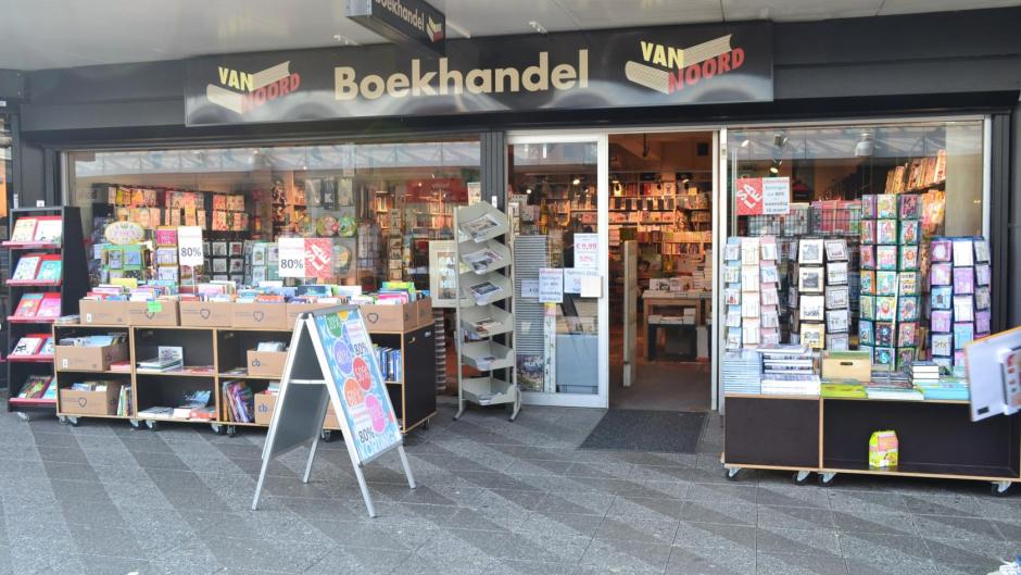 Boekhandel van Noord - boven 't Y - buikslotermeerplein amsterdam noord