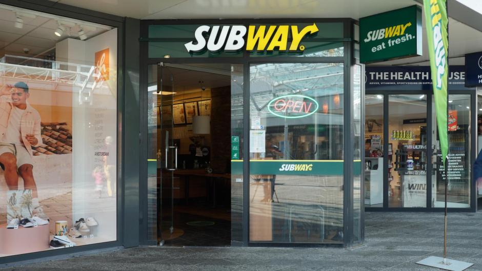 Subway amsterdam noord buikslotermeerplein winkelcentrum boven 't y