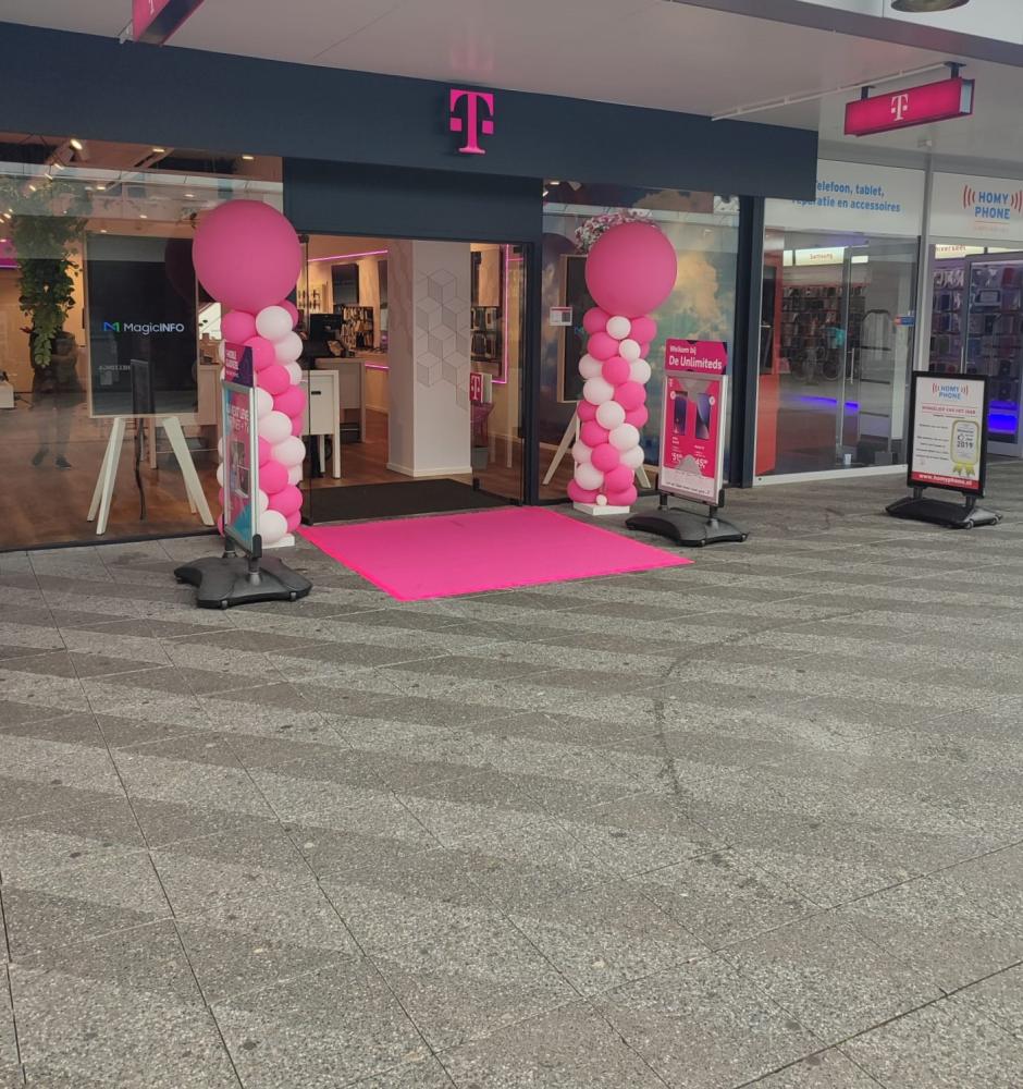 T-Mobile winkelcentrum boven 't y amsterdam noord buikslotermeerplein